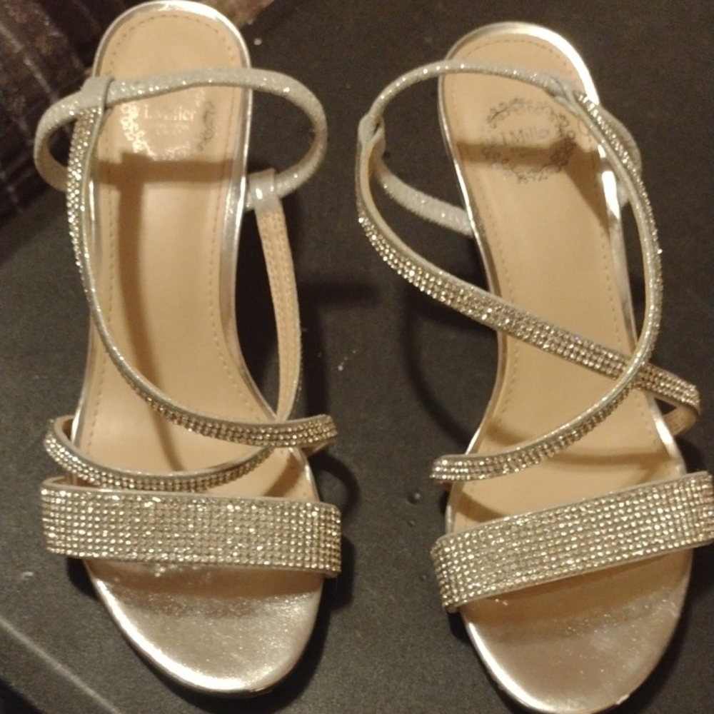 Elegant Silver Strappy Sandals